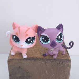 Littlest Pet Shop LPS Silky Rowler and Poppy Tabling Cat Figures